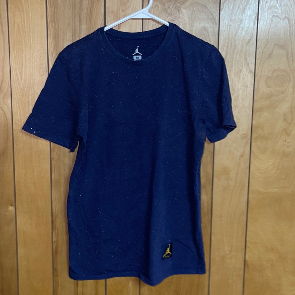 Men’s medium cotton Jordan tee blue yellow speckles great used condition